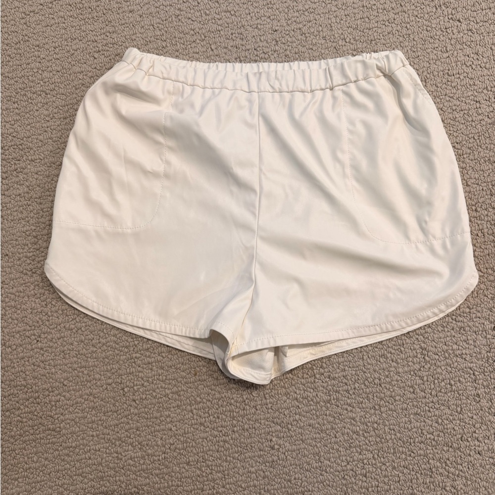INTERMIX Cream Faux Leather Shorts size M